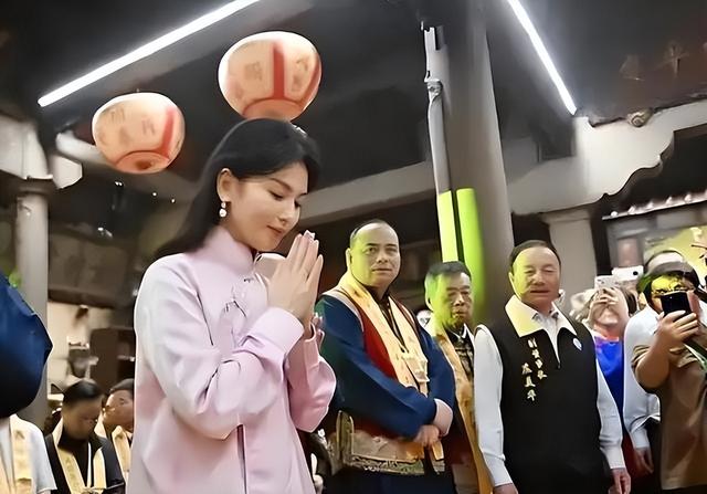 王珂没想到，帮自己还清亿万债务的刘涛，早已走上了“康庄大道”