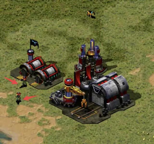 没有源代码，他用五年时间把红警2重写了。