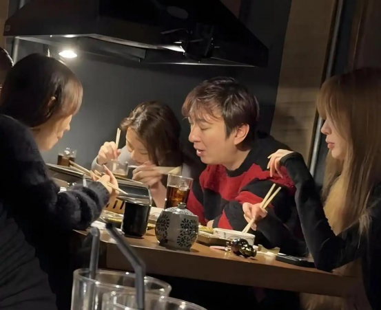 陪睡陪玩只是冰山一角！万达蒸发800亿后，王思聪再次传出大丑闻