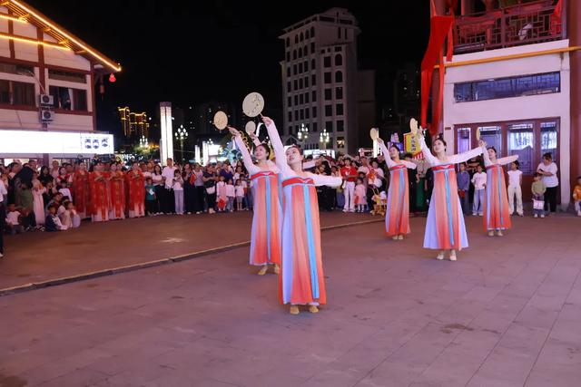 今晚，葫芦城上演穿越夜郎“奇缘”！