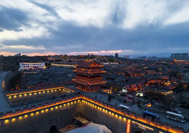 山西这座千年古都，充满魅力却很低调，比你想象的酷多了