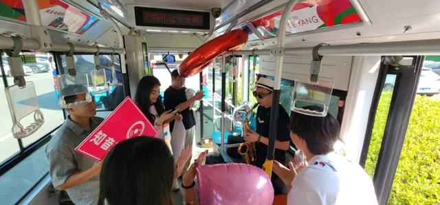 跟着央视秋晚游德阳｜免费专线巴士带你“巴适”游德阳