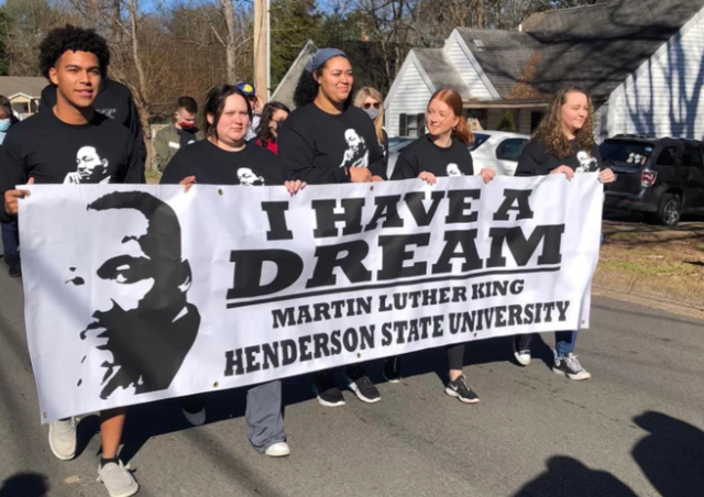 普京强迫乌克兰割地投降，西方哀叹国际正义与秩序已死