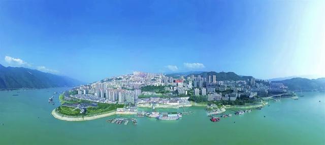 巫山：等到满山红叶时