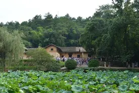 毛泽东最后一次回韶山，隐居滴水洞11天，临终遗愿：再回滴水洞图片