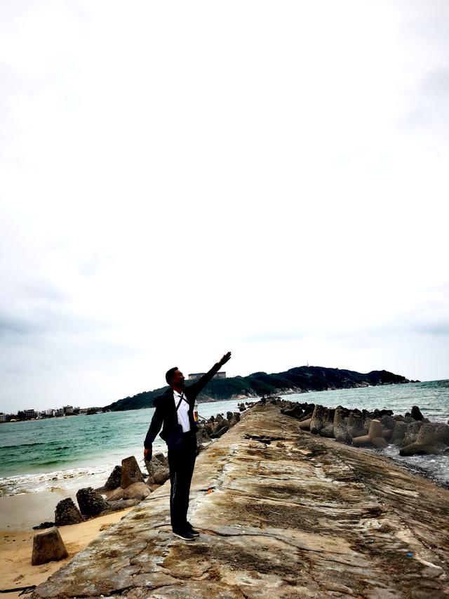 草民浅说：《邂逅后海村！》