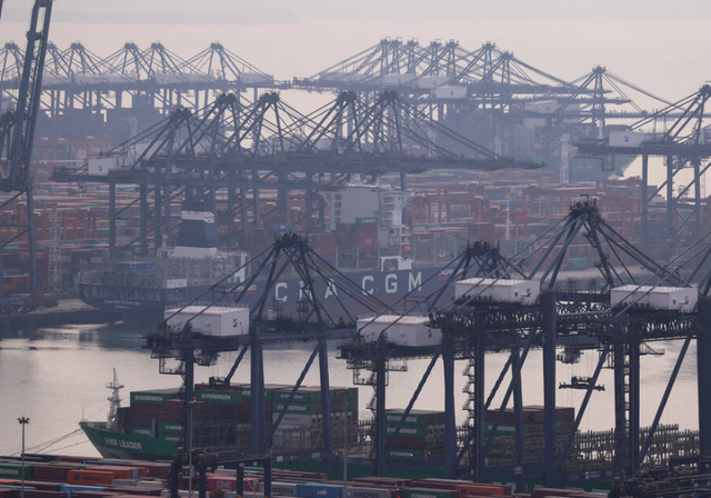 18个月限免，为何偏是2027？特朗普心里有数，和中国动手不是时候