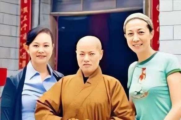“风流尼姑”释智定落网记，白天贪墨钱财，晚上与和尚醉生梦死