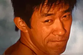 从头到脚皆可替？24岁易烊千玺这个镜头，给多少流量明星一记耳光图片