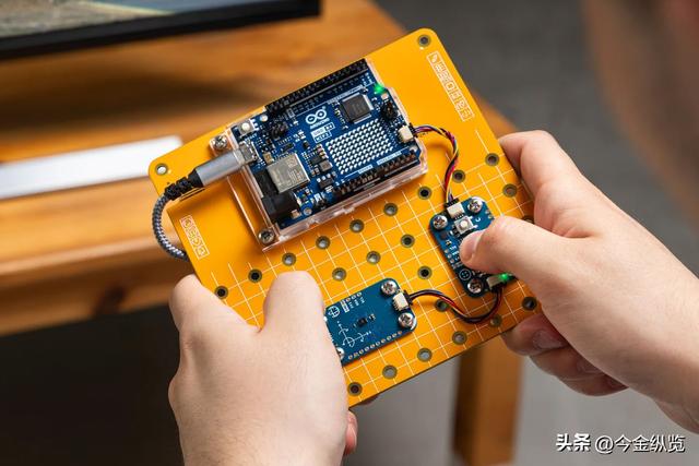 AI觉醒？芯片巨头高通天价吞下Arduino，边缘计算杀器引爆开源圈