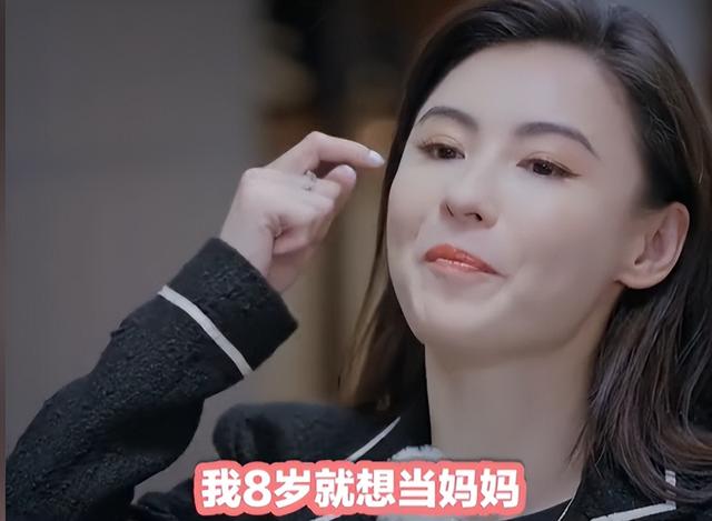 年轻时管不住下半身，如今却让18岁儿子买了单，张柏芝她后悔吗？