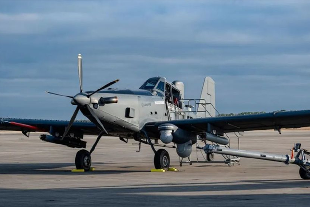 美空军"天袭者"坠毁！农用机改装机型当攻击机用，堪比二战机型