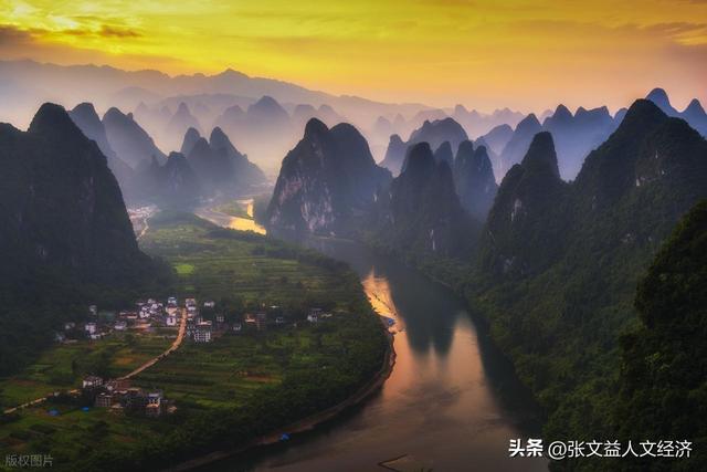 广西传奇：从花山岩画到向海经济，山水间藏着中国多元密码