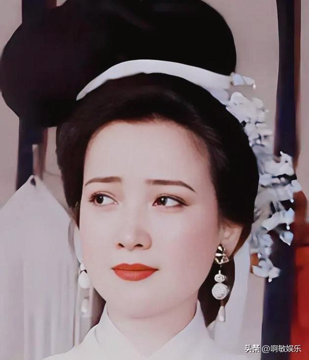 61岁何晴离世，最后心愿没能完成，儿子含泪送别