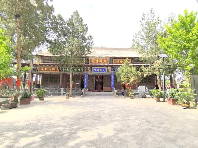 歪打误撞，驻车海藏寺停车场，进寺拜佛，原来暗藏千年灵均台