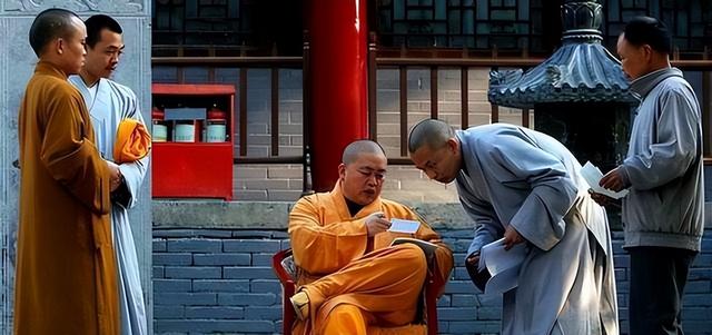 释永信被抓30天，李湘终于坦白两人关系，亲吻照的真相终于大白