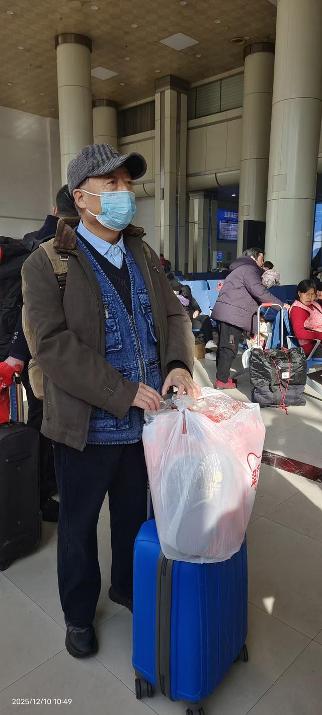 ​年末广东旅游之一：坐着软卧去广东