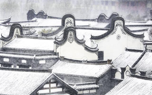 在台儿庄古城等一场青砖黛瓦的白色浪漫