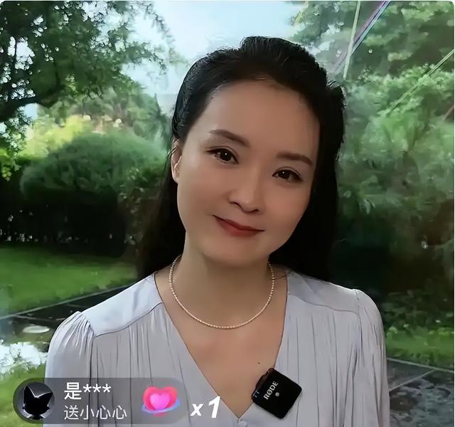 同样是直播带货的女明星，谁做的最好，谁割粉丝“韭菜”一目了然