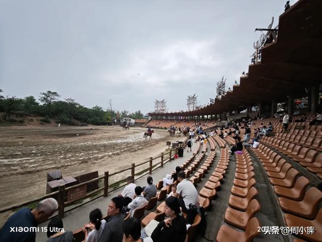 三打祝家庄周末首场两小时才约满,万岁山客流真的减少了?
