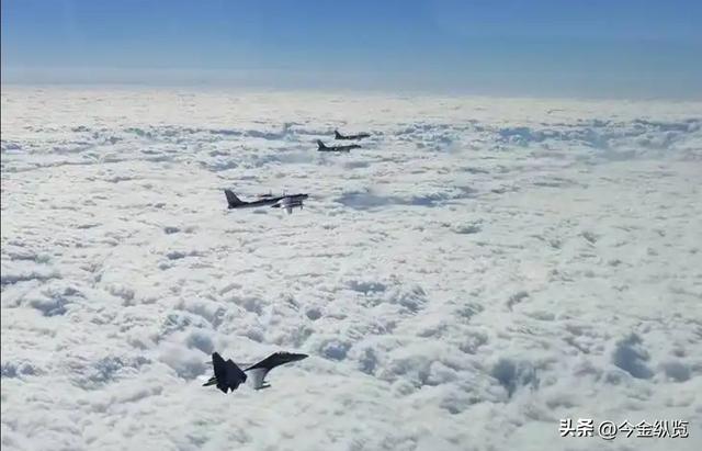 俄军东海助攻中国！日本首相陷内外交困，日本铁娘子：她该辞职了