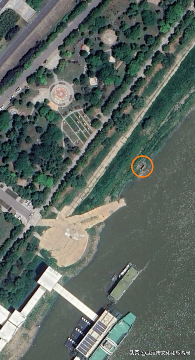 长江水位下降，武汉的秘密藏不住了！
