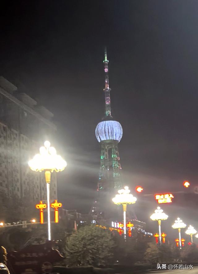 2025环南疆沙漠铁路背包自由行日记(6)---游览巴楚红海胡杨林景区