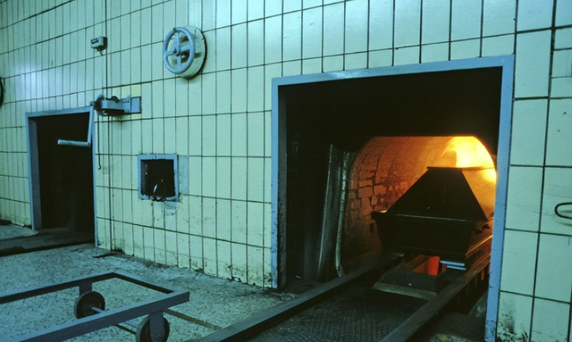 火化尸体时，炉子里传来哭喊声？工作人员：并非迷信，有科学依据