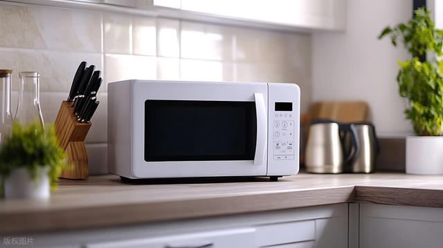 为什么在胖东来，能看到很多背着登山包的人？