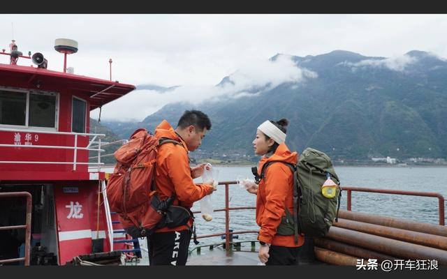 公交船游三峡，最有烟火气的游玩攻略