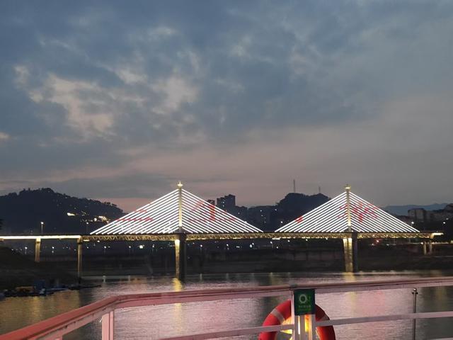 万州会战友（38军113师337团），夜游万州三峡平湖