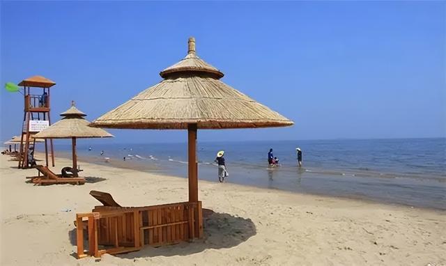 浙江人去了秦皇岛后发现：秦皇岛跟别的海边城市不一样
