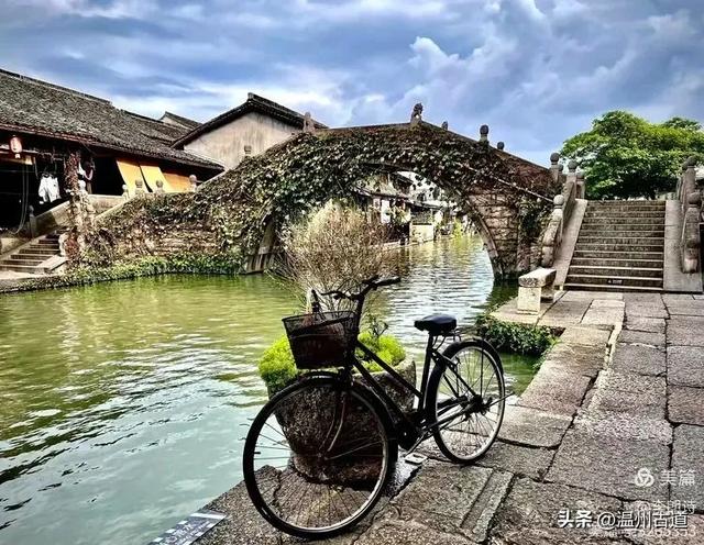 比乌镇宁静!浙江低调的4A古镇,被称为“活着的古镇”~~