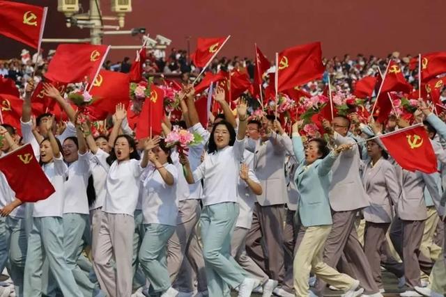 俄专家：“美国其实非常清楚，中国是个没有任何缺陷的天然大国”