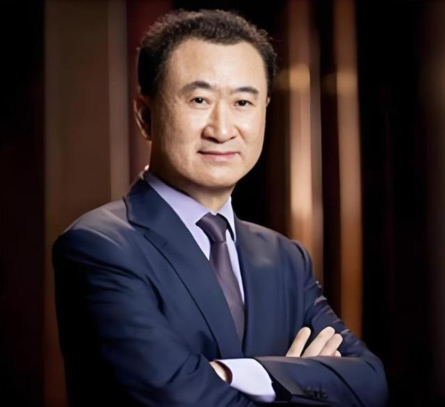 王健林想不到，刚卖完家当不到72小时，刘强东就出了这么大的风头