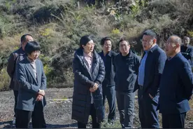 蔡玉洁在交口县调研图片