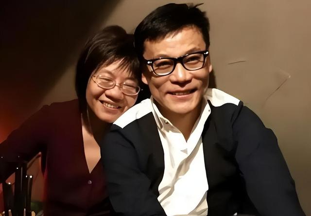 俞渝也没想到，刚离婚2年，李国庆就娶了他40年前的“白月光”
