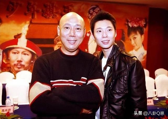 贪财好色、抛妻弃子、赚国内钱跑国外花，这几位就是所谓的前辈？