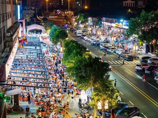 50万人涌向蘇村沙滩，34万人打卡牛肉！高明飘起满城“烟火气”
