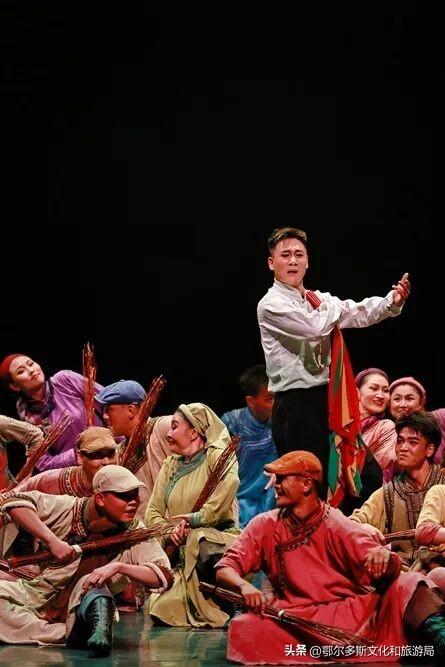 鄂托克前旗乌兰牧骑：融文兴旅，“骑”迹绽放