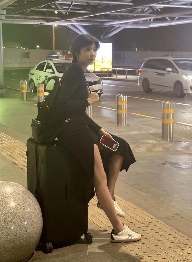 原来她就是毕福剑的关门弟子，师傅落魄不离不弃，现状曝光太意外