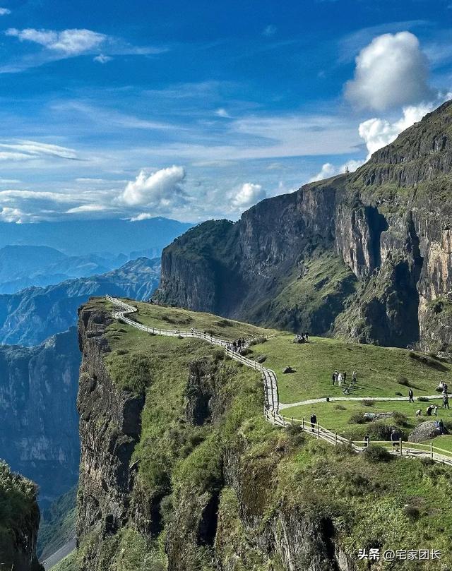 自驾游第一原则:别拉熟人上路,要在路上遇同频知己