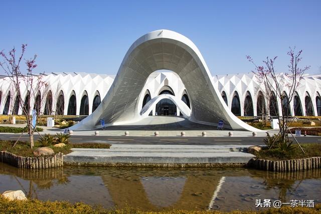 自驾攻略：江西由南向北自驾游线路，串联特色景点免费营地及美食