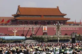 最神秘中国大杀器：“东风-61”亮相天安门一举扭转火箭军！图片