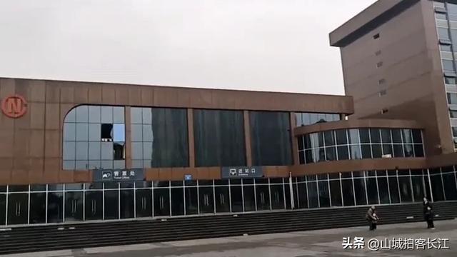 重庆尴尬的区县，设三座火车站却无车可坐，拥有多处“王炸”景点