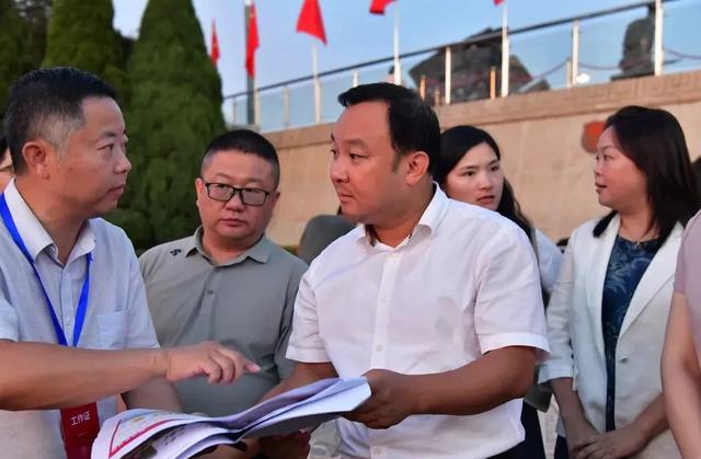 涂晓晖调研检查“爱我英雄城·骑行阅赣江”大型骑行活动红谷滩区筹备工作