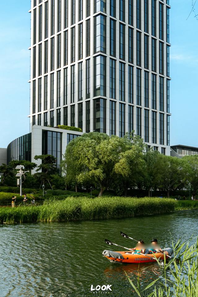 “亮马河,在北京会去一万次的地方”