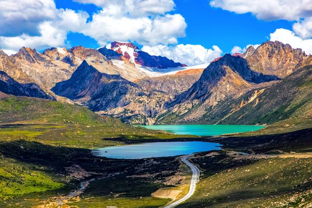 国内10大最美旅游线路，路上太多美景，承包了《国家地理》封面图