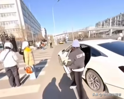 全红婵正式回归亮相！身材高挑颜值超级抢眼，留齐肩长发后大变样