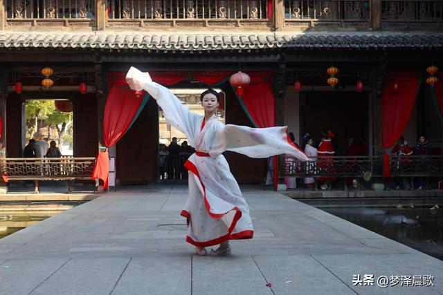 祥云湾非遗盛宴与视听娱乐交响 每日精彩轮番上演‌